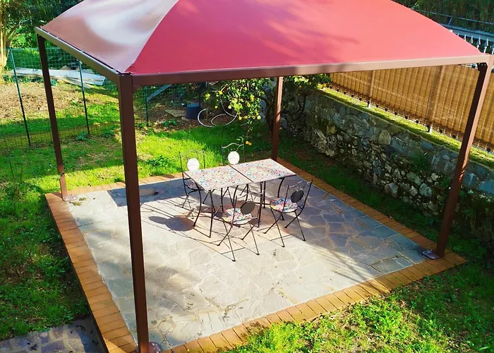 All'ombra Del Cedro Levanto