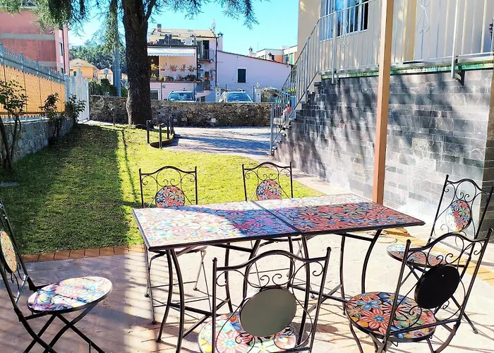 All'ombra Del Cedro * Λεβάντο