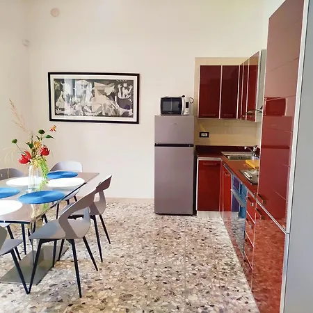 All'ombra Del Cedro